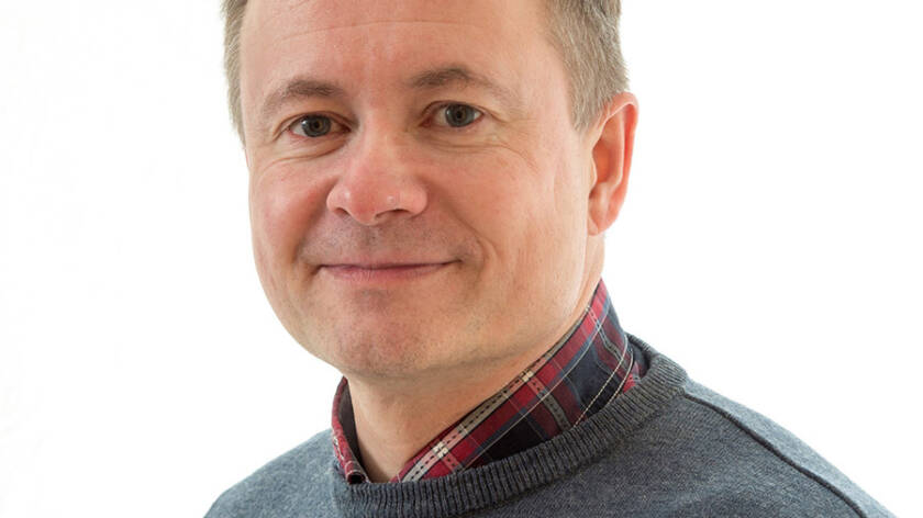 Kuvassa on pastori ja raamattuopettaja Ilkka Rytilahti.